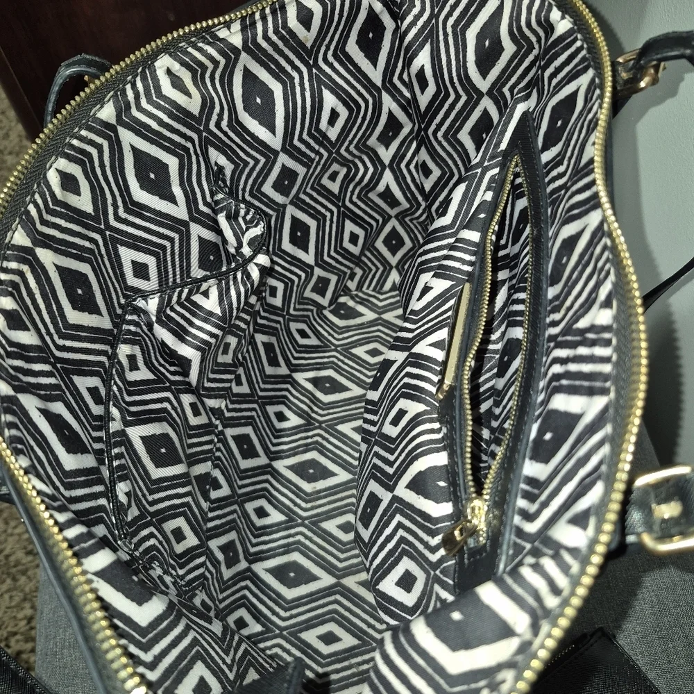Miztique Bag Purse. Black. Extra Pouch. Vegan leather.